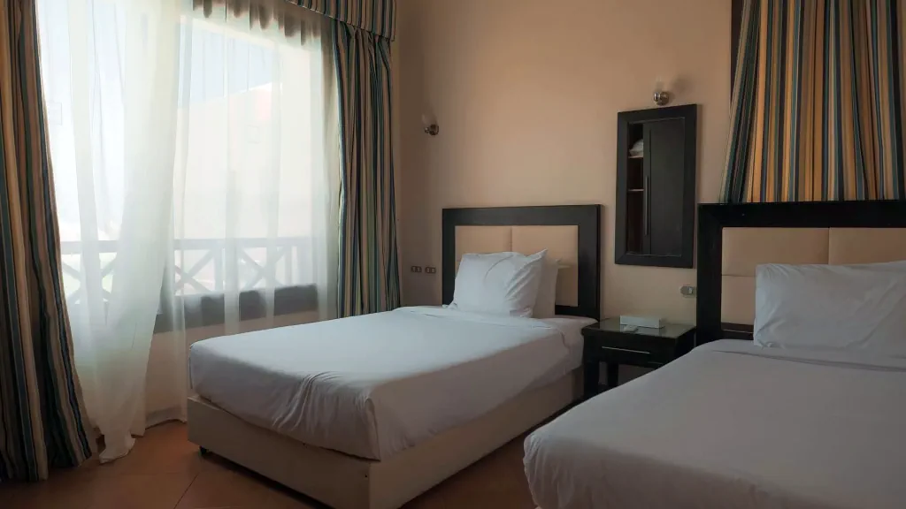 الفندق كانكون بيتش ريزورت - العين السخنة